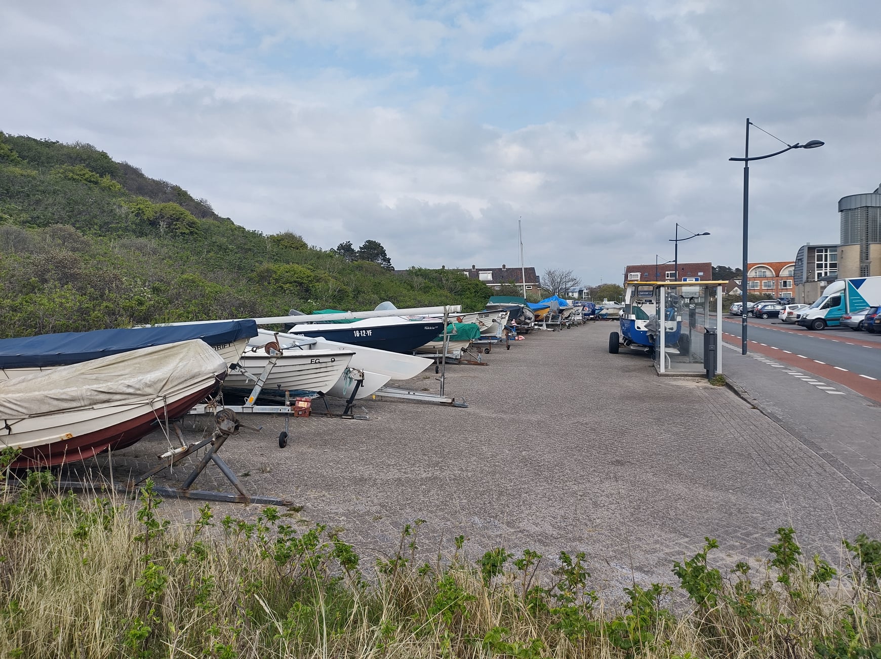 Groot onderhoud stallingsterrein Zeeweg