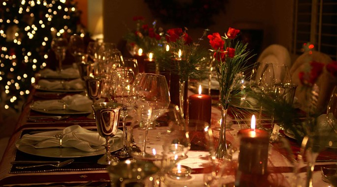 etiquette-kerstdiner-shutterstock-900x500-1-scaled