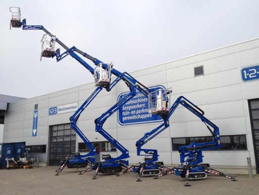 Hinowa-20.10-Performance-IIIS-blauw-opgesteld
