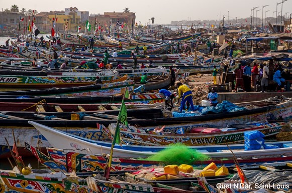 1-Fishing-Boats-Guet-N_Dar-Saint-Louis-with-Text-DSC_1912-Alberto